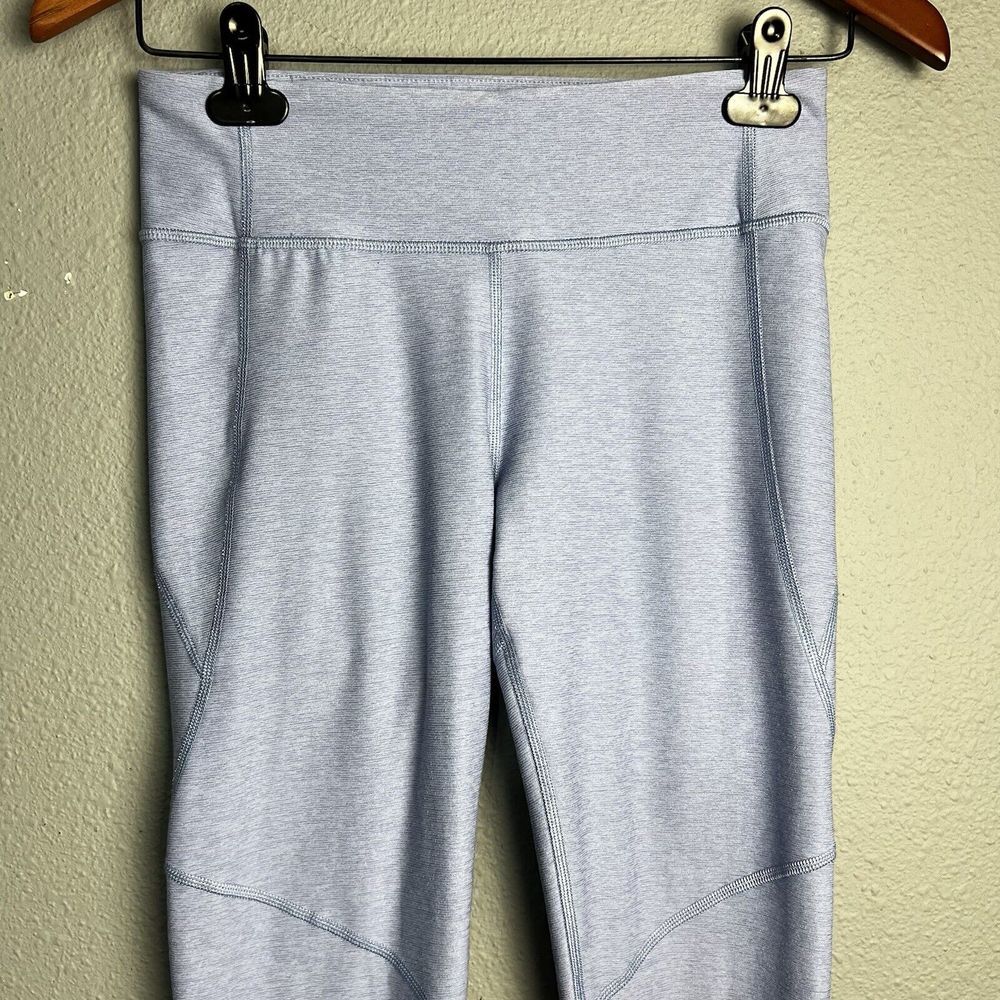 Outdoor Voices Leggings Size S Periwinkle Blue Capri Mid rise Waist Pocket Gym